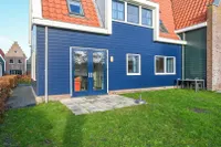 De Krom 240, Volendam