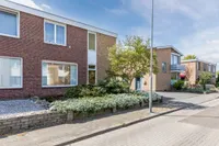 Burg. Donnersstraat 8, Munstergeleen