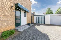 Burg. Donnersstraat 8, Munstergeleen