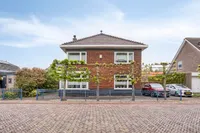 Kerkstraat 13, Woubrugge