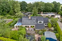 Het Hoge Holt 8, Hoogeveen
