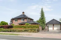 Nieuwe Daarlerveenseweg 10, Vriezenveen