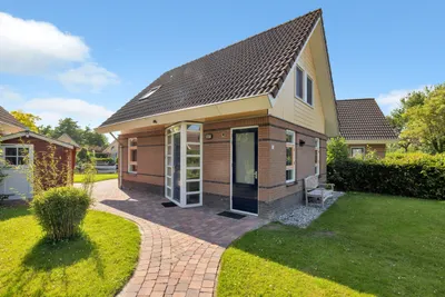 Zuiderzeestraat 24, 1671SE, Medemblik, Noord-Holland