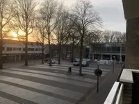 Raadhuisplein, Son en Breugel