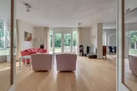 Paleismuur 70, Houten