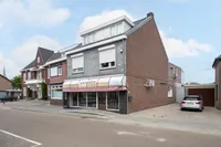 Dorpstraat 57, Buchten