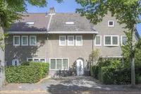 Caumerbeeklaan 25, Heerlen