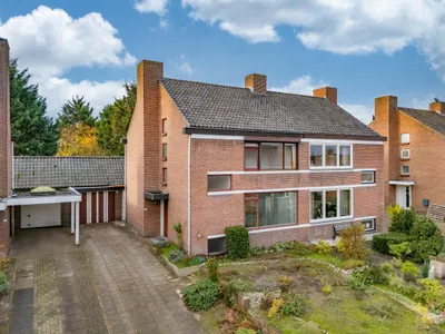 Papenbeek 61, 5855BB, Well L, Limburg