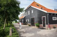 Overleek, Monnickendam