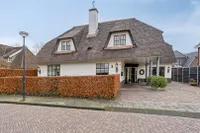 Zuiderstraat 24, Enter