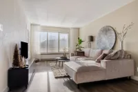 Stationsweg 14b, Enter