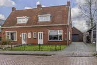 Taeke Schuilengalaan 18, Surhuisterveen