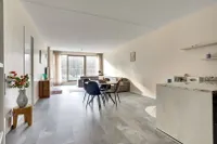 Nancy Zeelenbergsingel 24, Rotterdam