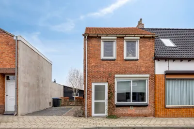 Julianastraat 8, 4566AG, Heikant, Zeeland