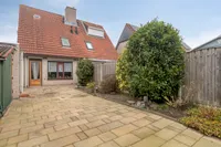 Van Nispenstraat 28, Steenbergen