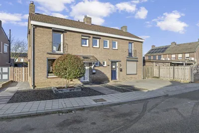 Doctor Poelsstraat 13, 6129GL, Urmond, Limburg