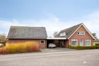 Hollanderdijk 2, Enter