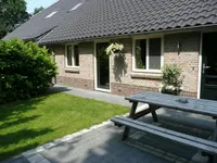 Driehoekweg, Stegeren