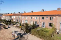 Karel Doormanstraat 12, Rijen