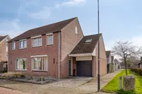Pastoor Fronhoffstraat 10, 's-heerenhoek