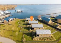 Oesterdam 205, Tholen