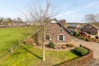 van Elzenweg 1, Hegelsom