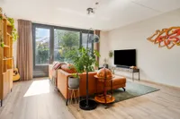 Muntmeester 149, Uden