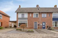 Julianalaan 34, Hulst