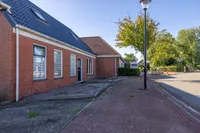 Stadsweg 12, Lauwerzijl