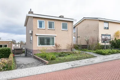 Landsteinerstraat 3, 6442BA, Brunssum, Limburg