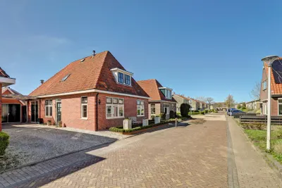 Altoenaestraat 19, 9076BH, St.-annaparochie, Friesland