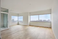 Van der Hoevenplein 102, Rotterdam