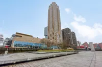 Van der Hoevenplein 102, Rotterdam