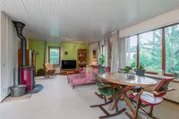 Dwarsbree 7, Assen