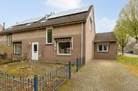 Biezendreef 10, Putte