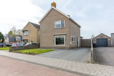 Molenweg 7, 9231HN, Surhuisterveen, Friesland
