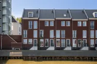 Bastion 13, Tholen