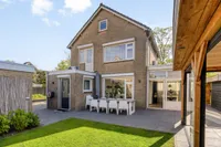 Dahliastraat 18, Steenbergen