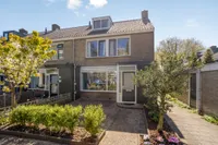 Madridplantsoen 2, Haarlem