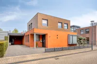 Graveur 20, Uden