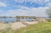Oesterdam 57, Tholen