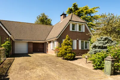 Berglaan 39, 4634VG, Woensdrecht, Noord-Brabant