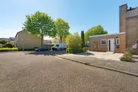 Burgemeester Verstraatenlaan 35, Beuningen Gld