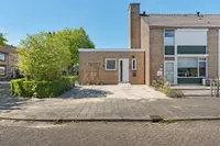 Burgemeester Verstraatenlaan 35, Beuningen Gld