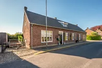 Kerkstraat 24, Broekhuizenvorst