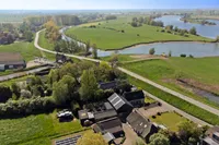 Onderweg 7, Well