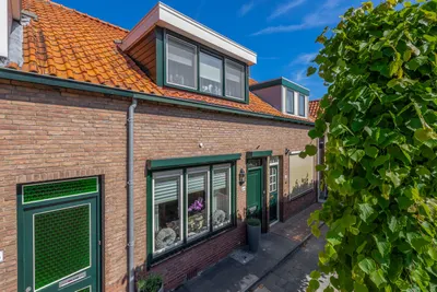 Voorstraat 64, 3251BE, Stellendam, Zuid-Holland