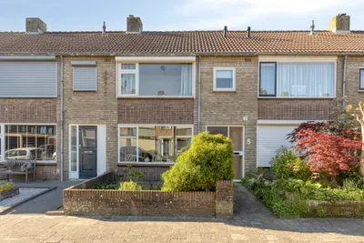 Dr Ensinkstraat 5, 4661EE, Halsteren, Noord-Brabant