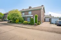Wilhelminastraat 8, Beek