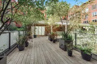 Revaleiland, Amsterdam